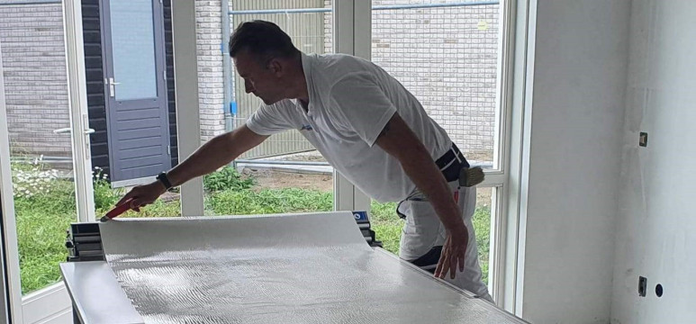 Renovlies Behang vanaf € 6,50 p/m2 >> Saus klaar € 8,50 p/m2 >> Compleet Afgewerkt € 13,50 p/m